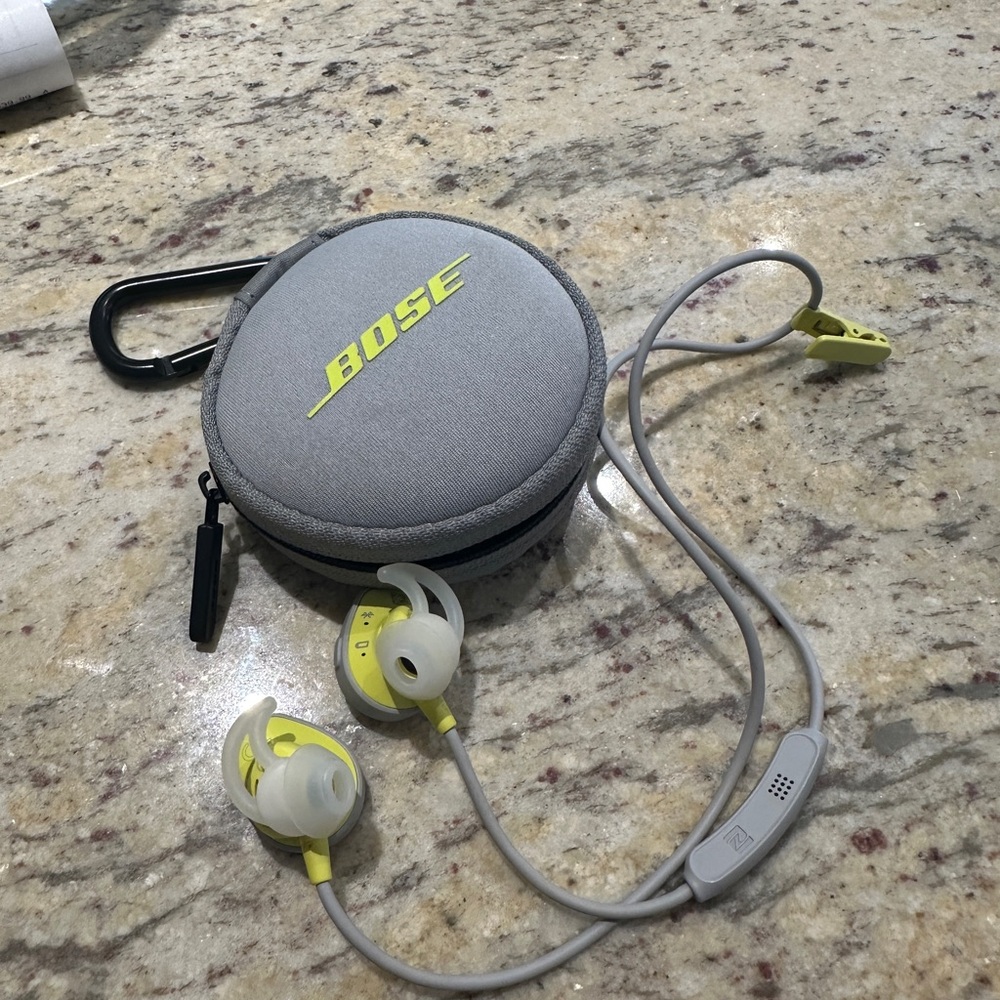 Bose Yellow and Gray Earbuds with Case